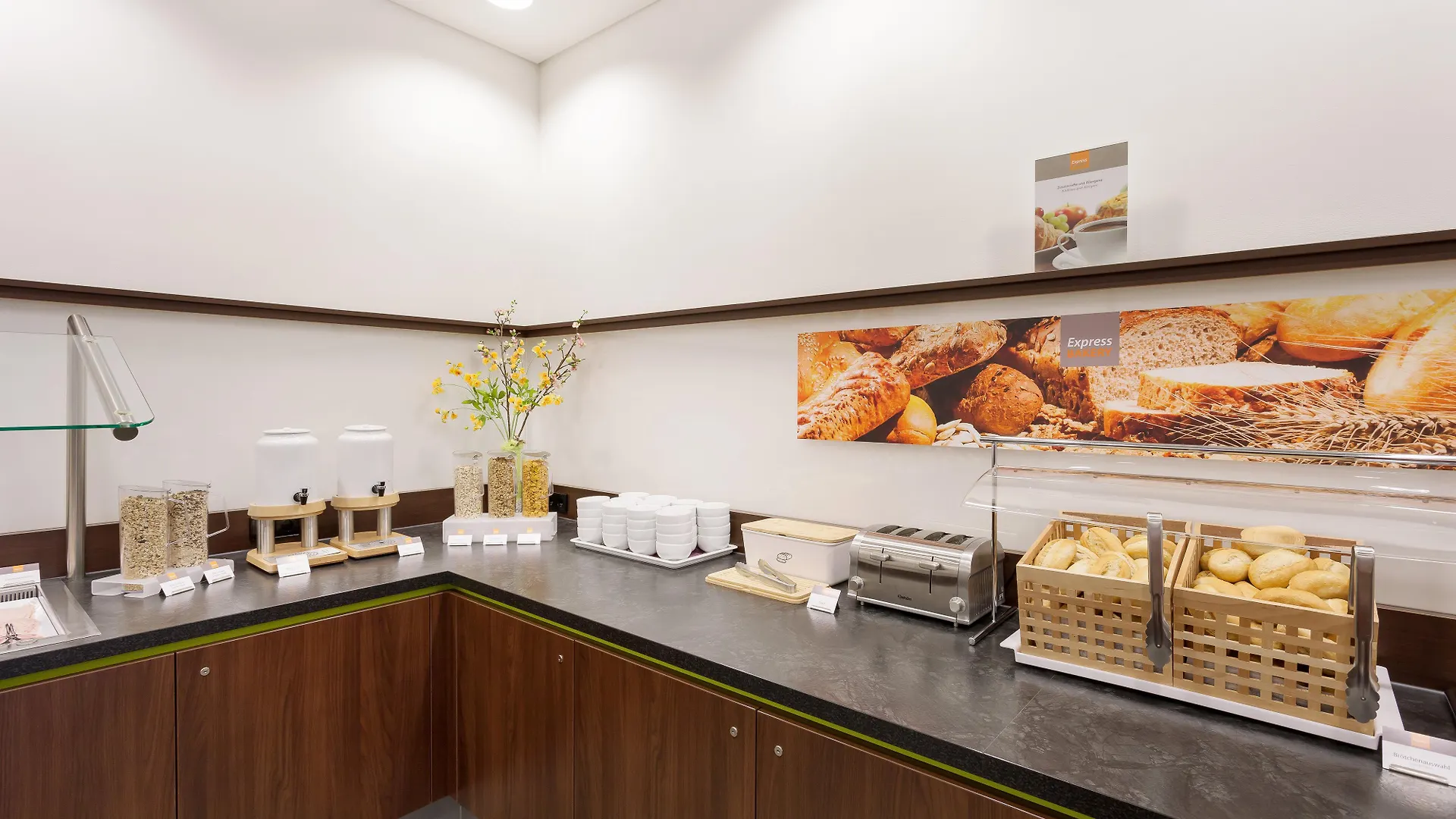 Holiday Inn Express Augsburg By Ihg Hotel
